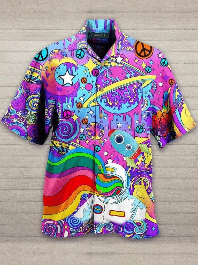Apollo Hippie Theme Radiates on Sublime Hawaiian Garb