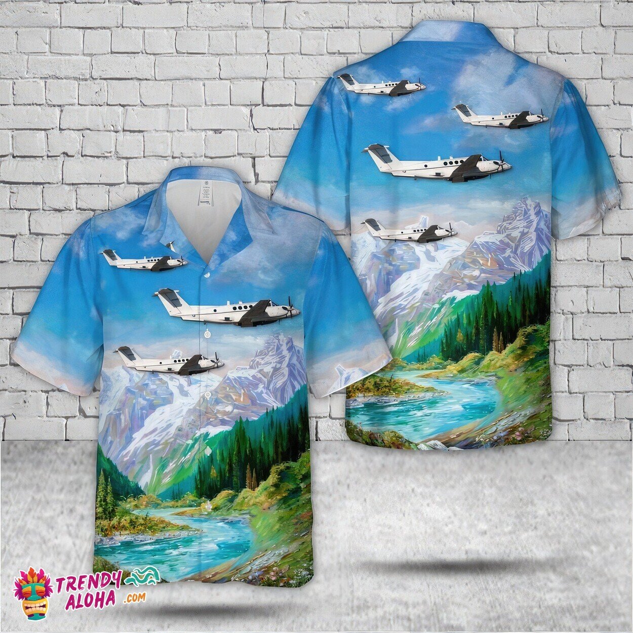 Beechcraft CU Huron US Army Hawaiian Patriotic Summer Beach Shirt