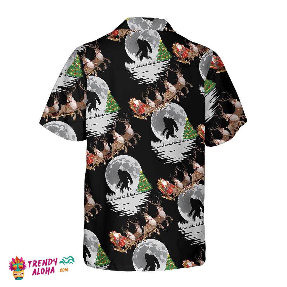 Bigfoot & Santa Claus On Christmas Day Hawaiian Shirt, Funny Christmas Shirt For Men