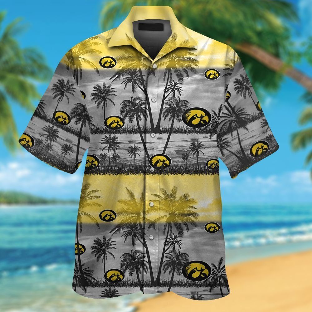 Iowa Hawkeyes Short Sleeve Button Up Tropical Hawaiian Shirt VER022