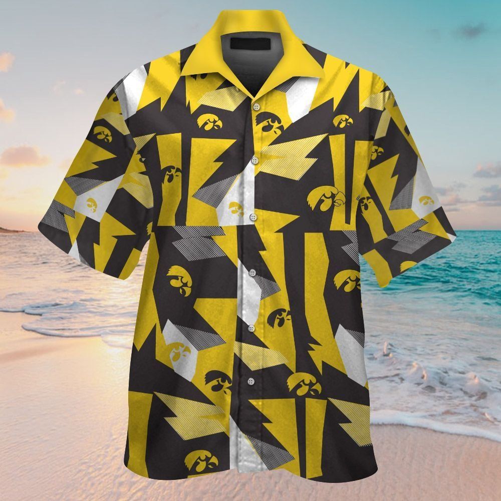Iowa Hawkeyes Short Sleeve Button Up Tropical Hawaiian Shirt VER023