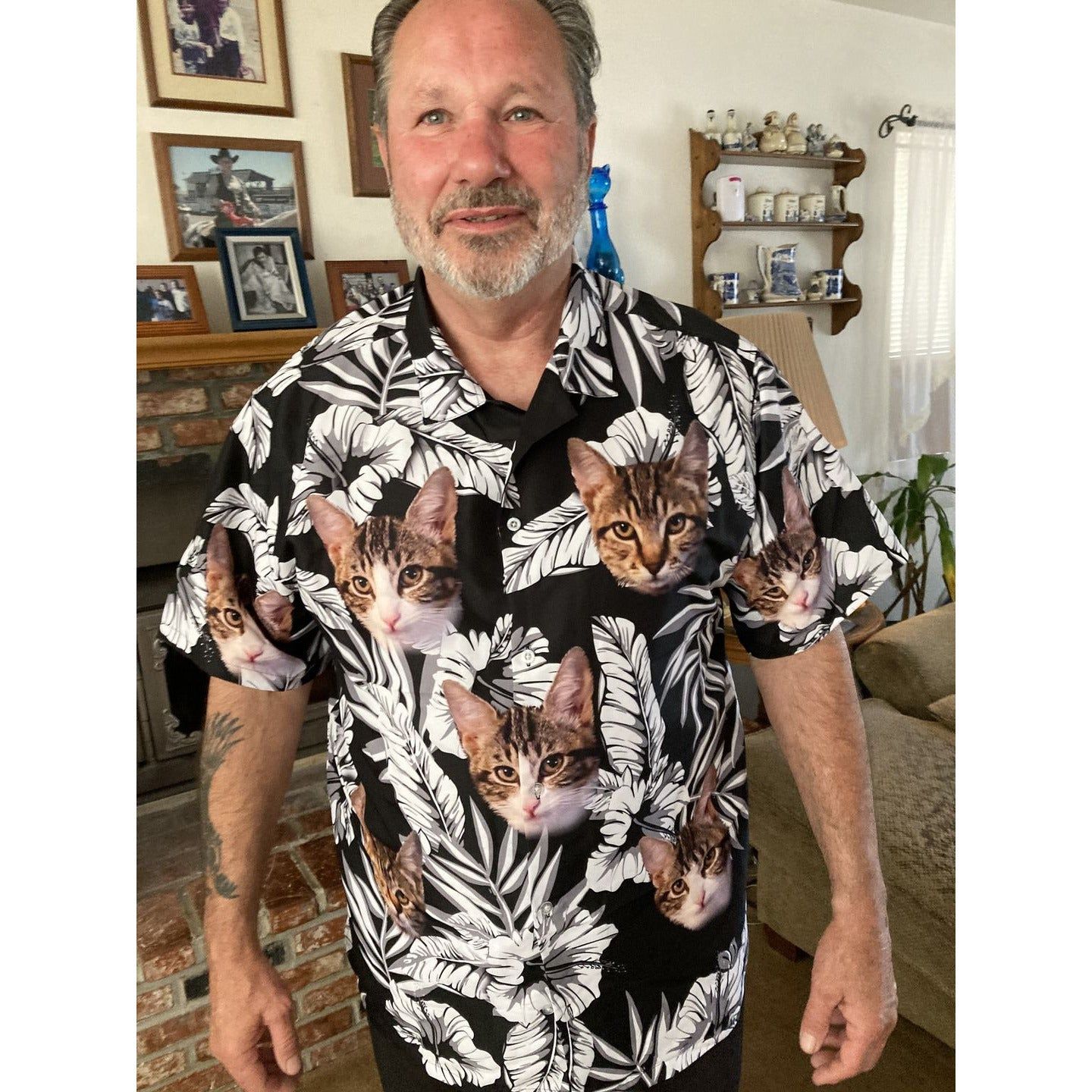 Personalized Kitty Lovers Gift Flowers Pattern Black Color Hawaiian Shirt