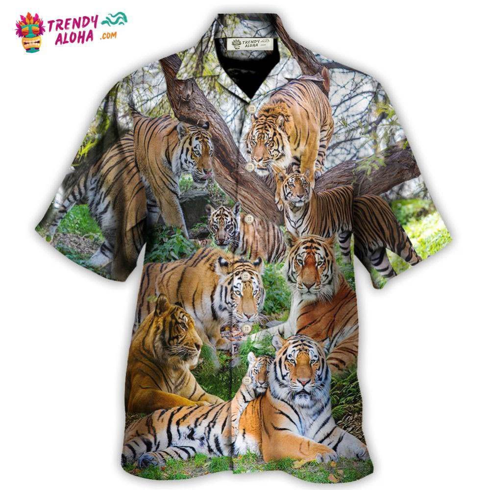 Tiger God Is In The Tiger As Well As In The Lamb Hawaiian Shirt – Trendy Aloha
