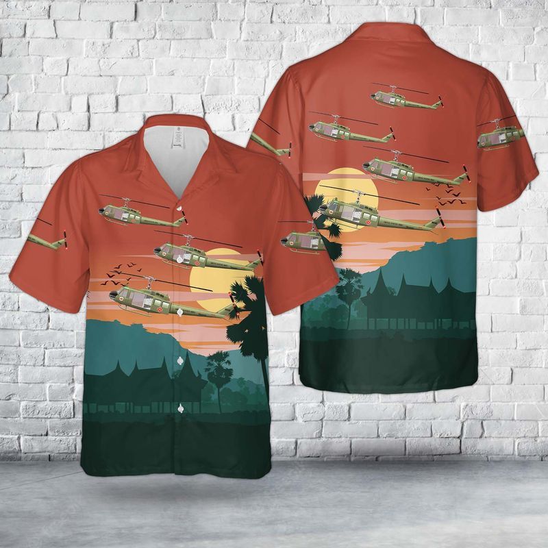Us Army 82Nd Medical Detachment Uh-1H, 1967-69 Medevac Air Ambulance Trendy Hawaiian Shirt