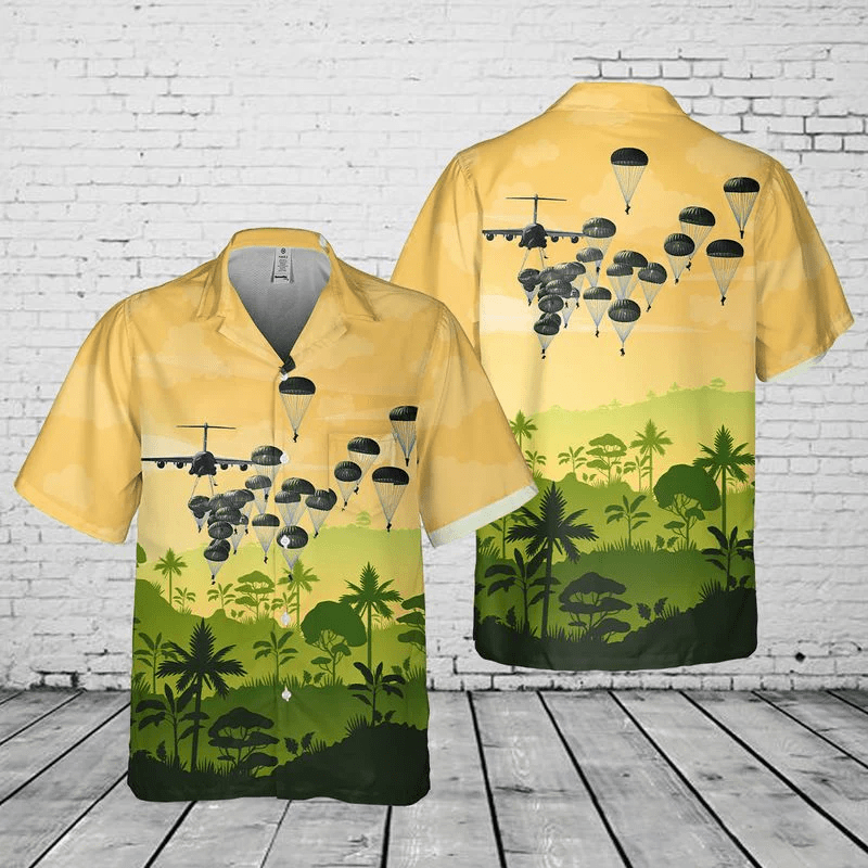 Us Army Paratroopers With The 82Nd Airborne Division Parachute Trendy Hawaiian Shirt